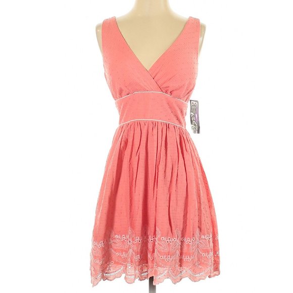 Trixxi Dresses & Skirts - NWT Trixxi Sleeveless Dress in Pink Size 3
